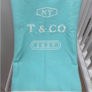 Tiffany & Co. Blue and White Wool-Cashmere Adult & Baby Blanket